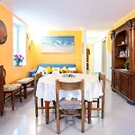 Casa Stefi Sunremo - Private Parking - 5 Min To The 圣雷默
