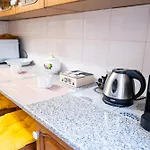 Casa Stefi Sunremo - Private Parking - 5 Min To The * 圣雷默
