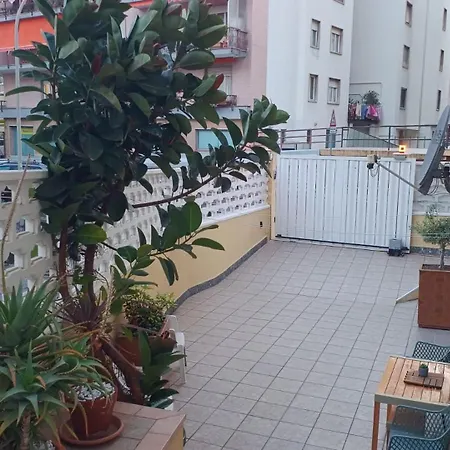 Casa Stefi Sunremo - Private Parking - 5 Min To The 圣雷默